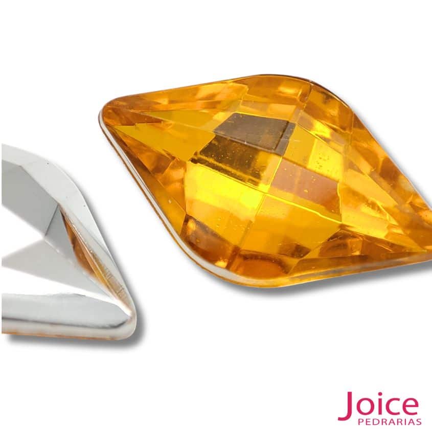 xr:d:DAF6Qd-RXQw:50,j:752520017879625337,t:24021616 Chaton Losango Acrilico Base Irregular 12mm X 19mm C/500-Unidades - Imagem 3