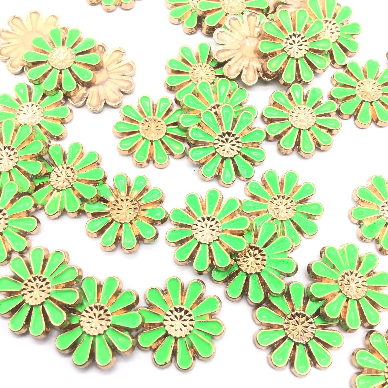 15107987193_folr20verde20escuro Aplique Metal Flor margarida verde Termo Colante C/50Un - Imagem 2