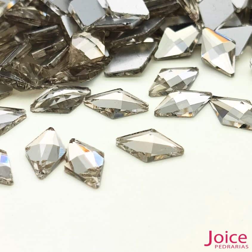 xr:d:DAF6Qd-RXQw:141,j:5394607286973234238,t:24030614 Imitação Swarovski Losango 6mm X 10mm C/1440-Unidades - Imagem 2