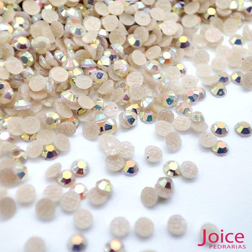 xr:d:DAFaFBjJwVA:781,j:4329488755056724131,t:23092113 Nude Strass Termocolante ss6=2mm C/144000Unidades - Imagem 4