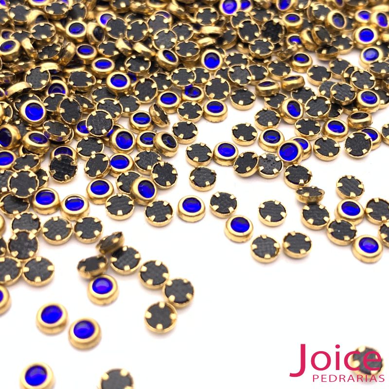 xr:d:DAFLAofDNuE:827,j:39344282575,t:22102813 Olho de Gato 3mm C/Strass Termocolante c/42000unidades - Imagem 1