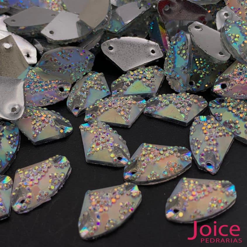 xr:d:DAFZzEEE1jI:149,j:3459317119,t:23021018 Chaton Formato Irregular Resina Cascalho Base Reta Com Furo 11.5 X 19mm C/1000unidades - Imagem 6