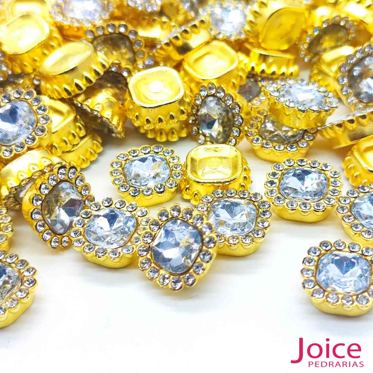 3 Chaton Quadrado Acrílico Com Base ABS dourado com Strass 13mm X 13mm C/1000-Unidades - Imagem 4