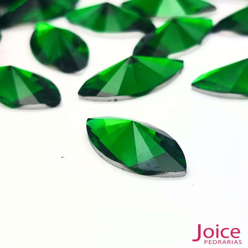 xr:d:DAFw4Ak6tZo:8,j:232340963662665236,t:23101016 Chaton Navete Resina 9mm X 18mm C/1000-Unidades - Imagem 2