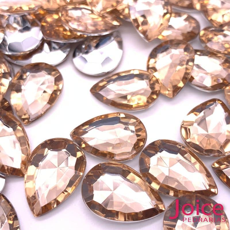 xr:d:DAFLGXxhA0E:111,j:35726026674,t:22091913 Gota Base Irregular Acrilico 13mm x 18mm c/500Un - Imagem 11