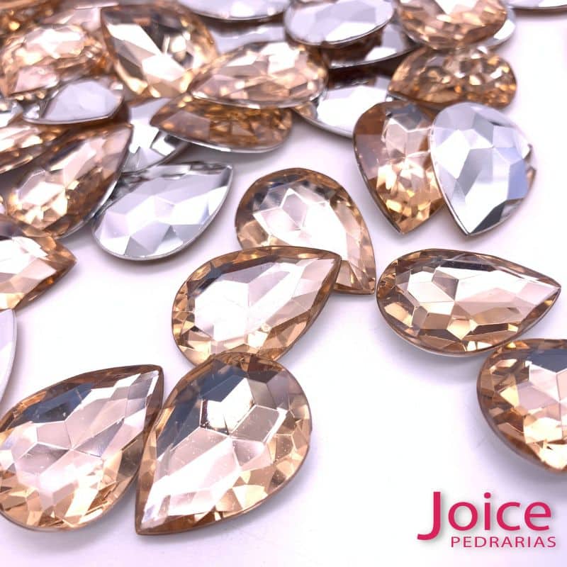 xr:d:DAFLGXxhA0E:153,j:35735257880,t:22091915 Gota Base Irregular Acrilico 18mm x 25mm c/200Un - Imagem 9