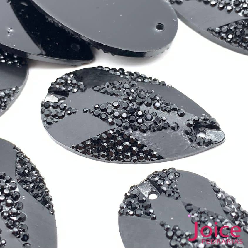 xr:d:DAFZzEEE1jI:115,j:46701019307,t:23020914 Chaton Gota Resina Cascalho Base Reta Com Furo 21mm X 36mm C/100unidades - Imagem 15