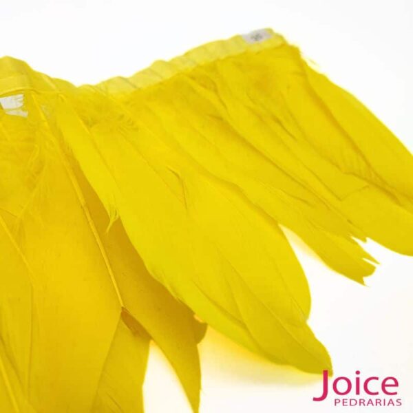amarelo