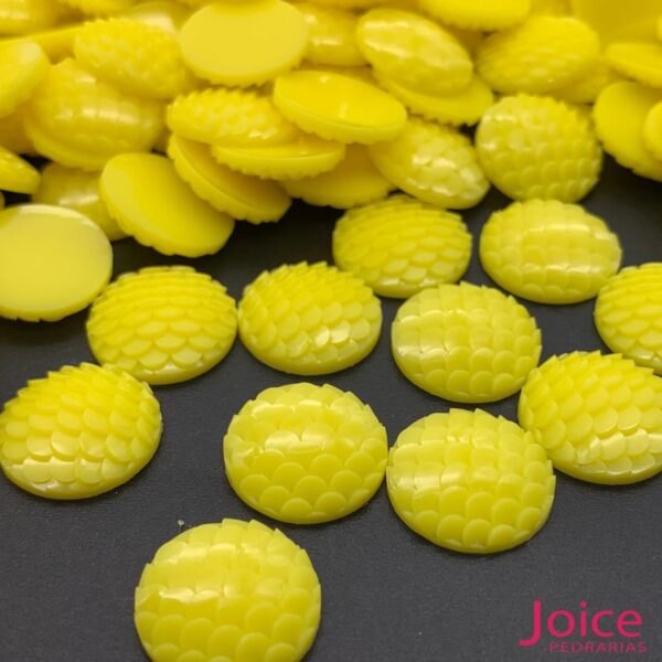 amarelo leitoso