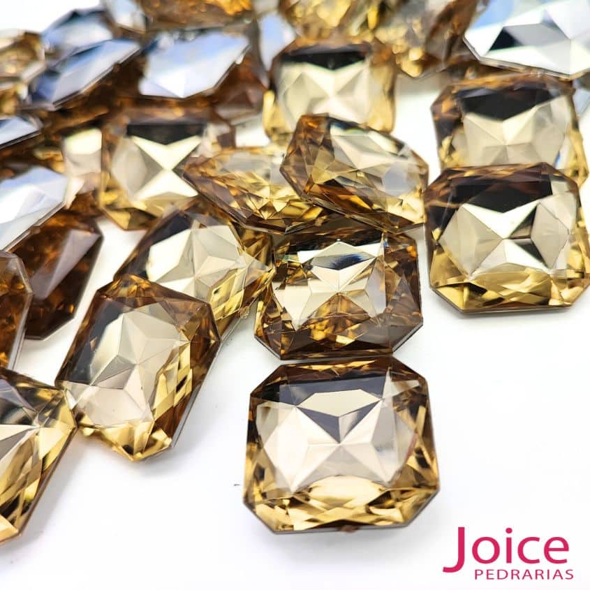 xr:d:DAFp8EOomuk:20,j:2756600931722832286,t:23072817 Quadrado Base Irregular Acrilico 23mm x 23mm c/100Unidades - Imagem 11