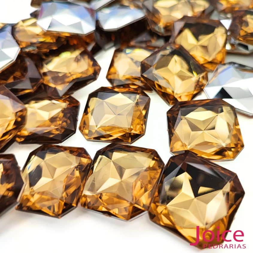 xr:d:DAFp8EOomuk:20,j:2756600931722832286,t:23072817 Quadrado Base Irregular Acrilico 23mm x 23mm c/100Unidades - Imagem 12