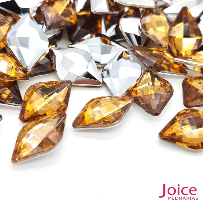 xr:d:DAF6Qd-RXQw:50,j:752520017879625337,t:24021616 Chaton Losango Acrilico Base Irregular 12mm X 19mm C/500-Unidades - Imagem 17
