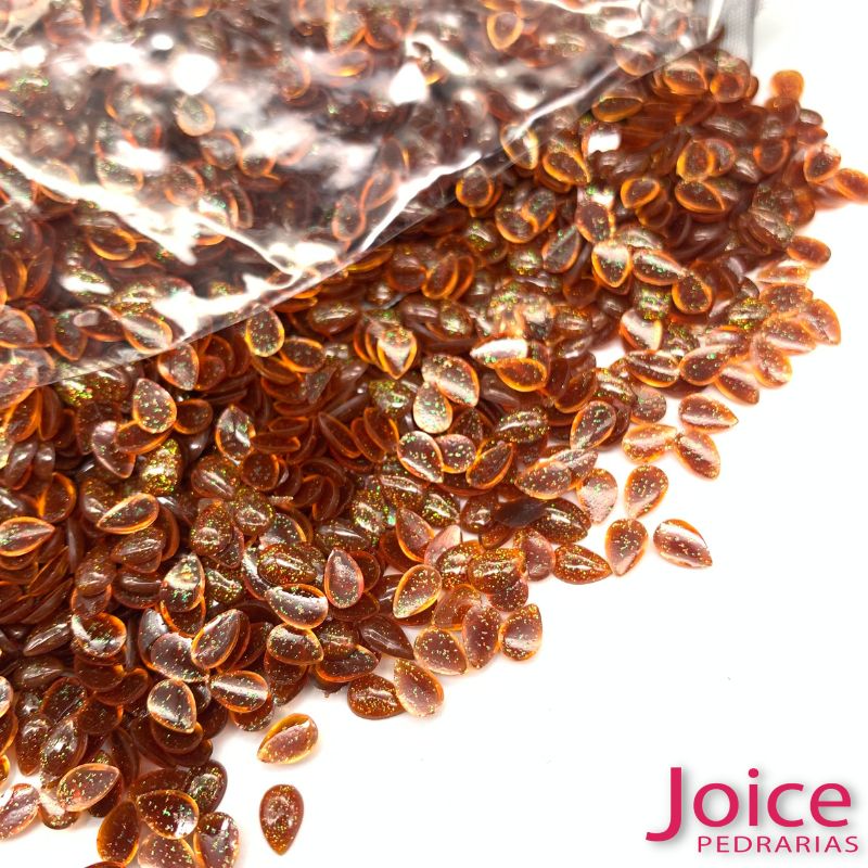 xr:d:DAFLAofDNuE:445,j:38029227896,t:22101418 Lua Gota Resina Com Glitter 4mm X 6mm C/10000Unidades - Imagem 1