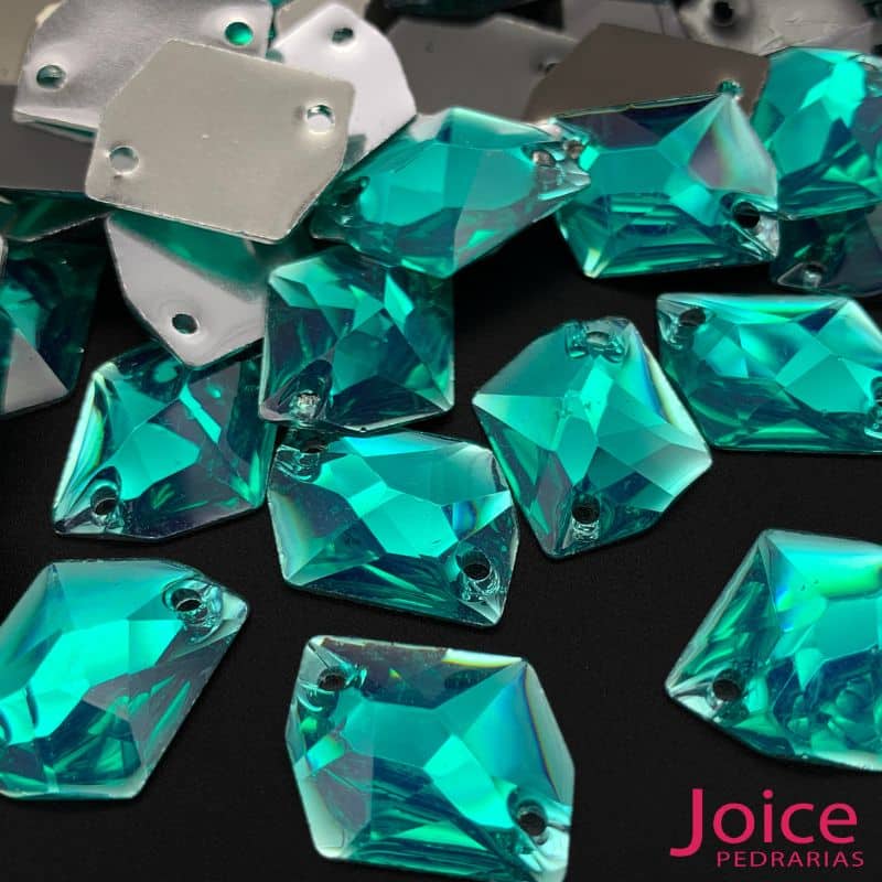 xr:d:DAFaFBjJwVA:222,j:46391780672,t:23050317 Chaton Resina Com Formato Irregular Base Reta Com Furo 16mm × 21mm C/500unidades - Imagem 4