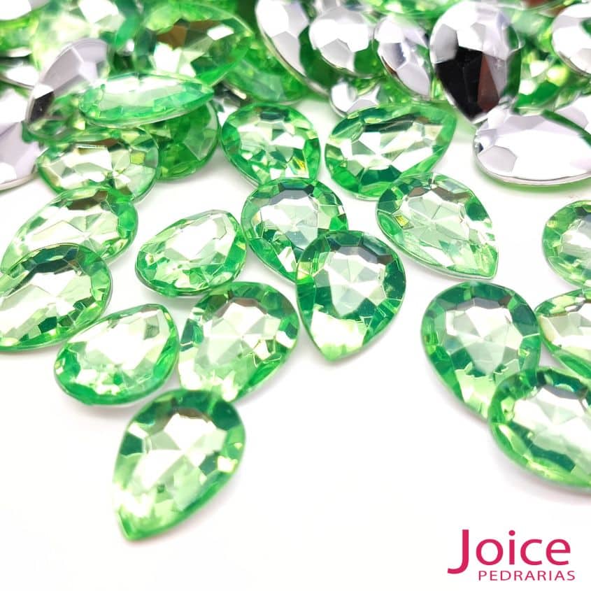xr:d:DAFq3CROOik:203,j:6734410647899170600,t:23091813 Gota Base Irregular Acrilico 10mm x 14mm C/1000Un - Imagem 6