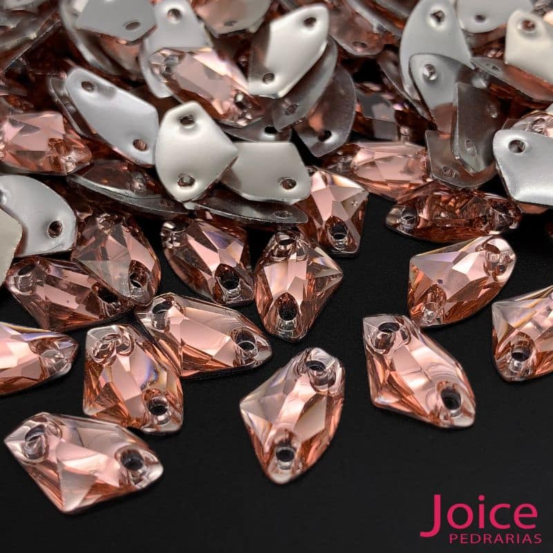 xr:d:DAFaFBjJwVA:232,j:46464660326,t:23050416 Chaton Resina Com Formato Irregular Base Reta Com Furo 8mm × 14mm C/1000unidades - Imagem 11