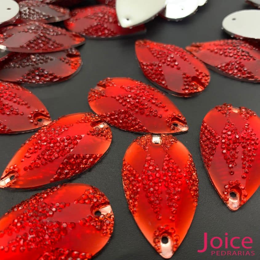 xr:d:DAFZzEEE1jI:124,j:3396770228,t:23020916 Chaton Gota Resina Cascalho Base Reta Com Furo 21mm X 36mm C/100unidades - Imagem 7